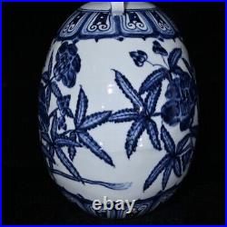 10.1 China ming dynasty xuande mark Porcelain Blue white flower double ear vase