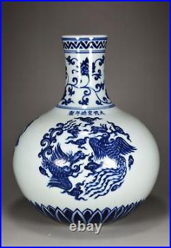 10.6Antique dynasty Porcelain xuande mark Blue white cloud Phoenix Tianqiu vase