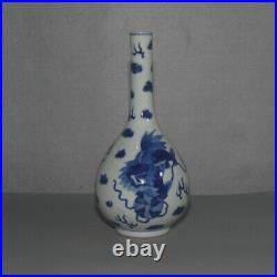 11.4 Old China Porcelain qing dynasty kangxi mark Blue white lion Vase