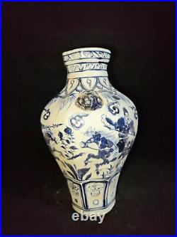 13 Old China yuan dynasty blue white Porcelain pair character Tiger Head vase