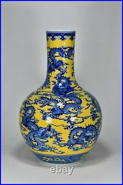 14.9China Old Qing dynasty Porcelain Qianlong mark Blue white Nine Dragons vase