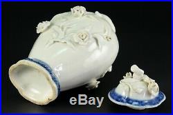 1735-1796 QIANLONG Qing Chinese Fine Porcelain Tea Caddy Blue & White, Roses