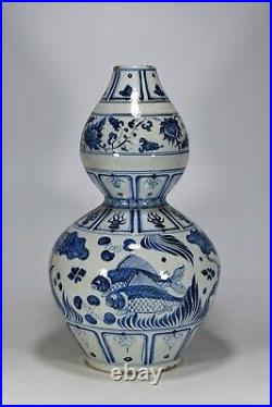 17.7 China Old Antique Porcelain yuan dynasty Blue white fish algae gourd Vase