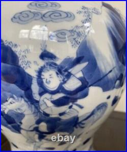 17th c qing kangxi period blue and white porcelain vase
