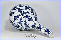 18.9 Old Antique dynasty Porcelain Yongzheng mark Blue white Crane pattern vase