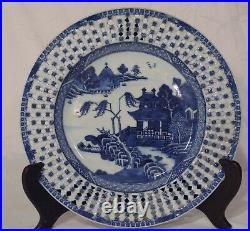 18th C Chinese Export Blue Willow White Porcelain Plate
