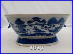 19th Century Blue and White Chinese Canton Porcelain Covered Tureen