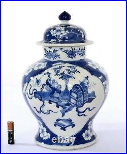 19th Century Chinese Blue & White Porcelain Covered Ginger Jar Pot Vase Marked
