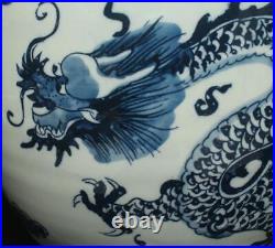 23CM Old Chinese Blue & White Porcelain Lid Pot with dragon