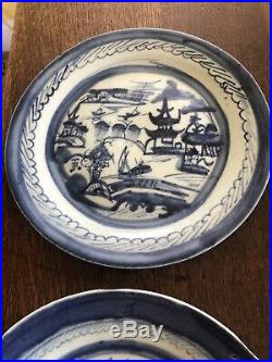 5 Antique Early 19th c. Chinese Export Porcelain Blue & White Canton Plates 10
