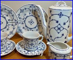 9 PIECE Jager Eisenberg Germany BLAU SAKS Blue & White Porcelain TEA SET