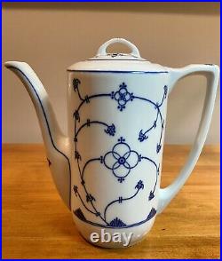 9 PIECE Jager Eisenberg Germany BLAU SAKS Blue & White Porcelain TEA SET