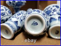 ANTIQUE GIFT SET (Classic White and Blue Porcelain Vase of 6 &Wood stand)