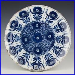 A Pair Delft Blue White 18th Ct Ceramic Plates After Chinese Kangxi Aster Decor