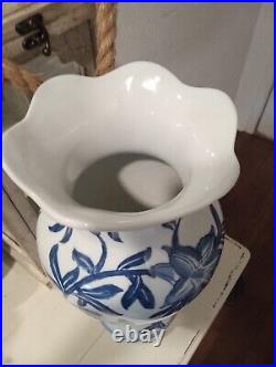 Amazing Chinese Blue White Porcelain Graphic Vase Very Rare