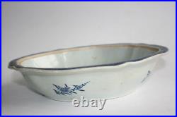 Antique 18th Century Chinese Porcelain Blue and White Large Bowl with Lid