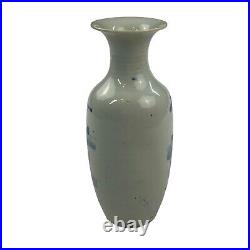 Antique 19th C Chinese Pottery Porcelain Blue & White Mountain Village Vase 9.2