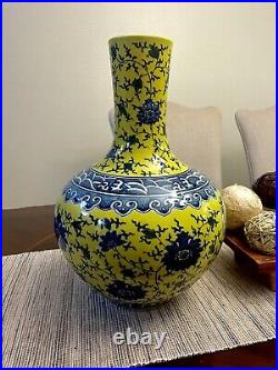 Antique Chinese Blue White Yellow Porcelain vase