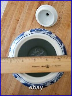 Antique Republic China Export Chinese Blue and White Porcelain Jar with Lid 10