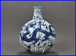 Beautiful Chinese Handmade Painting Blue White Porcelain Dragon Flat Vase