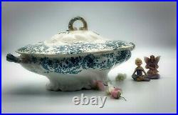 Beautiful antique vintage blue and white porcelain soup tureen lidded floral