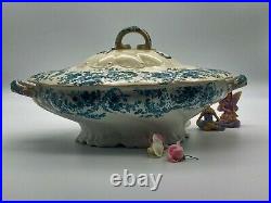 Beautiful antique vintage blue and white porcelain soup tureen lidded floral