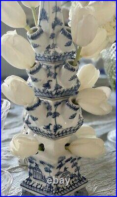 Blue and white Porcelain Tulip / Tulipiere 22 inches tall Vase