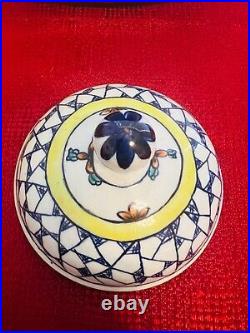 Chinese Antique Blue and White Porcelain Jar