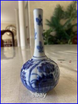 Chinese Antique Qing Era Blue and White Porcelain Long Neck Vase