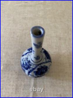 Chinese Antique Qing Era Blue and White Porcelain Long Neck Vase