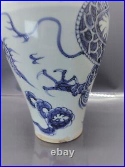 Chinese Blue&White Porcelain HandPainted Exquisite Dragon Pattern Vases 18057