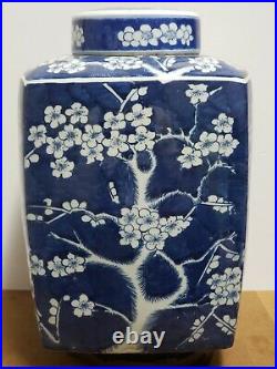 Chinese Blue White Porcelain Square Ginger Jar