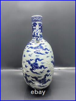 Chinese Blue&White Porcelain carved Exquisite Dragon Pattern Vases 17051