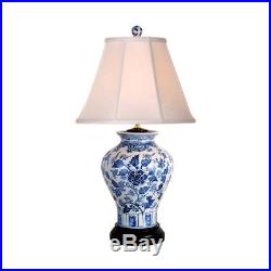 Chinese Blue and White Porcelain Vase Floral Motif Table Lamp 26