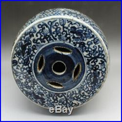 Chinese Jingdezhen Blue White Porcelain Lovable Lion Flower Pattern Stool Statue