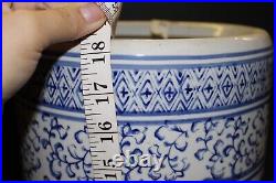 Chinese Porcelain White and Colbalt Blue Large Art Vase Dynasty Markings