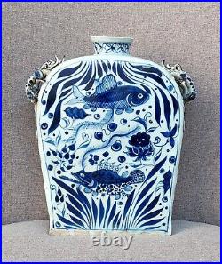 Chinese porcelain blue and white flat vase fish motive