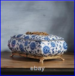 Chinoiserie Antique style blue and white porcelain tissue box
