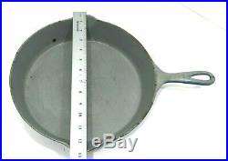 ERIE #10 A Cast Iron Skillet with Heat Ring #715 Blue/White Porcelain