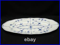 EXTREMELY RARE 19c. ROYAL COPENHAGEN BLUE FLUTED 24 OVAL FISH PLATTER 105