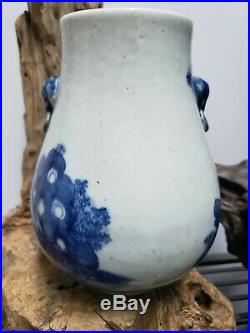 Fine Chinese Blue And White Double Ears Porcelain Vase