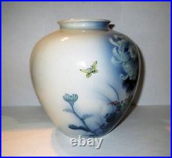 Large Signed Antique Chinese BLUE & WHITE GLAZE PORCELAIN VASE Japanese