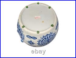 Large Vintage Chinese Blue & White Porcelain Jar