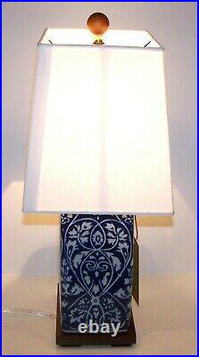 Lovely Ralph Lauren Porcelain Blue & White Asian Chinoiserie Floral Lamp & Shade