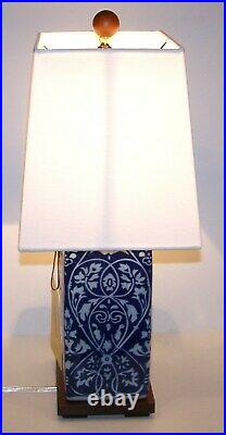 Lovely Ralph Lauren Porcelain Blue & White Asian Chinoiserie Floral Lamp & Shade