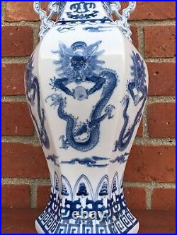 Rare Chinese Antique Blue&white Porcelain Dragon Vase