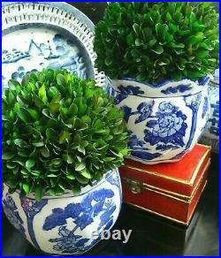 Stunning Pair Blue White Scalloped Porcelain Chinoiserie Cachepot Planter Pots