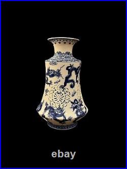 Unique blue & white Chinese vases/pair