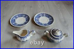 VILLEROY & BOCH, SAAR BURGENLAND, GERMANY BLUE and WHITE 25 piece porcelain set