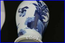 Very Nice A Qing Dynasty Chinese Blue and White Porcelain Vase 17cm